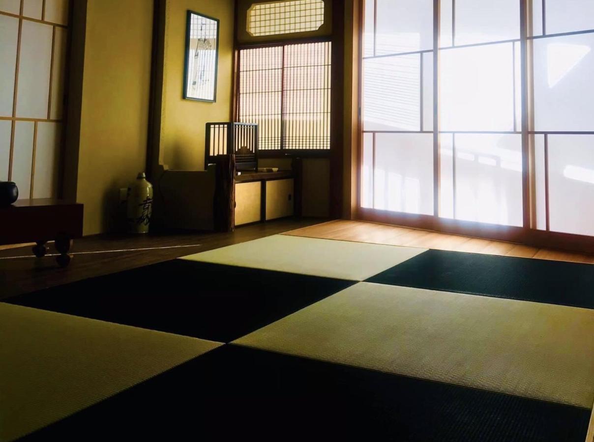 Uta Yomi Dori Villa Kyoto Buitenkant foto